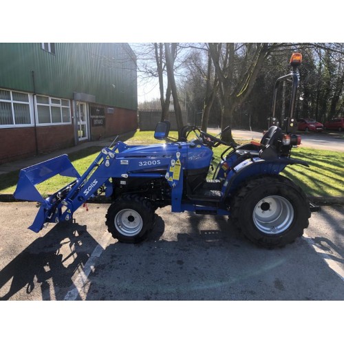 Solis 26 Compact Tractor with 4 in 1 Loader with Winton 1.5Tonne Tipping Trailer