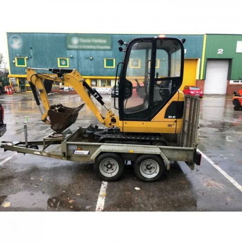 Caterpillar 301.4C - 1.4 Tonne Digger with 3 buckets and a trailer